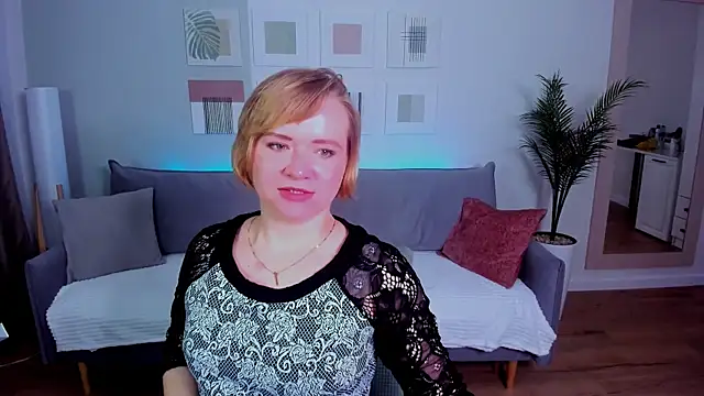 BellaSmitty online show from 04-14-26, 09:26