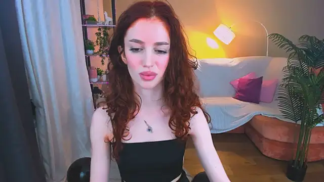 ChristinaConteeree online show from 10-23-25, 01:21