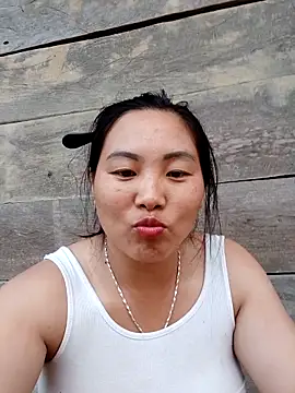 Snapshot of Love-Ly99 chatting on 09-17-25, 11:01 Love-Ly99 online show from 09-17-25, 11:01