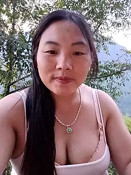 Snapshot of Love-Ly99 chatting on 09-21-25, 11:12 Love-Ly99 online show from 09-21-25, 11:12