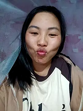 Snapshot of Love-Ly99 chatting on 11-28-25, 06:05 Love-Ly99 online show from 11-28-25, 06:05