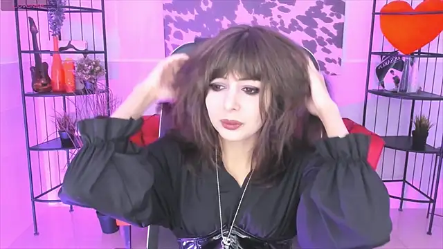 Snapshot of CrystallBloom chatting on 10-16-25, 01:50 CrystallBloom online show from 10-16-25, 01:50