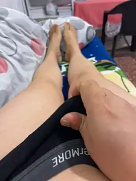 yellova online show from 03-27-26, 07:35