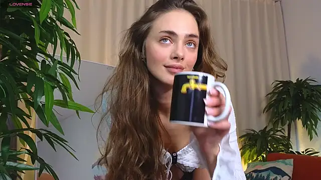 AliciaMellow online show from 11-09-25, 03:38