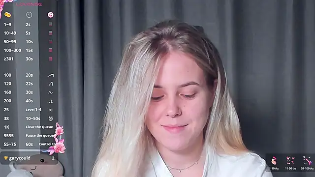 AngelAnty online show from 10-27-25, 03:27