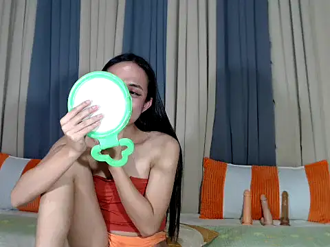 Jadehotcum online show from 10-19-25, 12:22