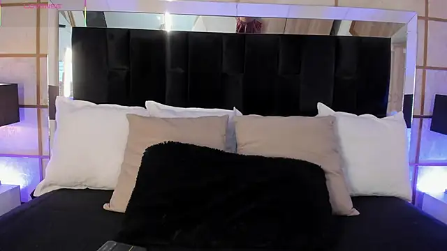 GretaVelvet online show from 10-12-25, 06:40