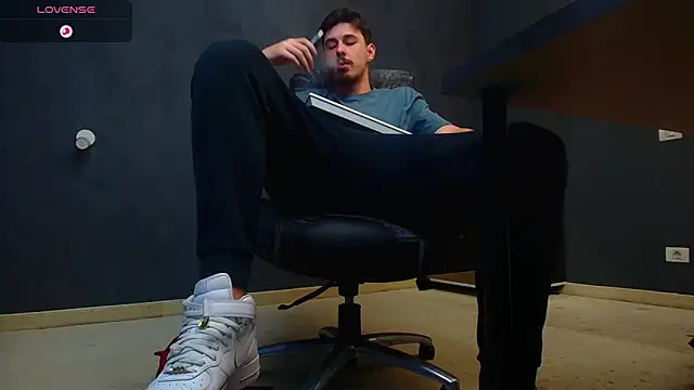 EnzoRace online show from 10-15-25, 10:15