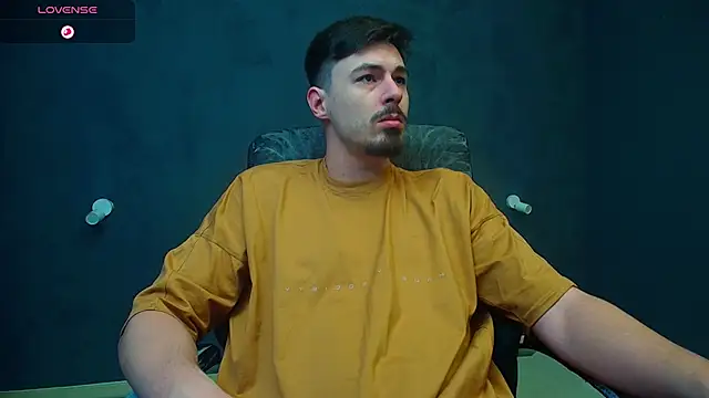 EnzoRace online show from 11-18-25, 05:34