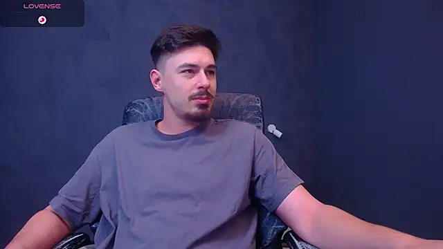 EnzoRace online show from 11-29-25, 05:54