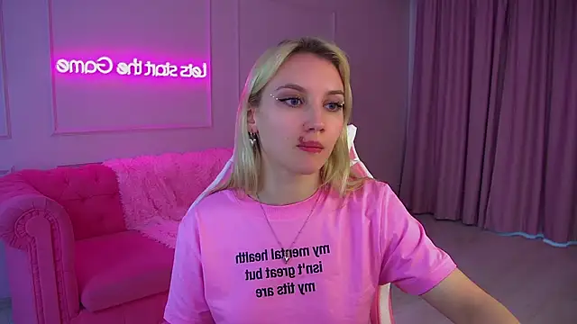 Snapshot of StacyEvances chatting on 11-14-25, 06:23 StacyEvances online show from 11-14-25, 06:23