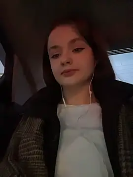 KittyQueeny online show from 10-26-25, 02:12