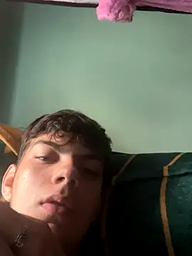 Snapshot of Cos_minn chatting on 12-01-25, 07:24 Cos minn online show from 12-01-25, 07:24