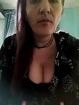 est 82 online show from 09-24-25, 03:59