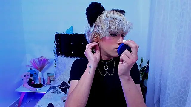 Cooperrosscute233 online show from 11-12-25, 08:19