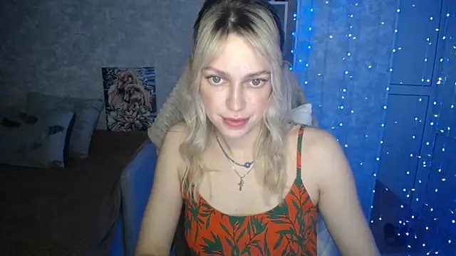 Snapshot of NickyAdamidi chatting on 11-23-25, 04:18 NickyAdamidi online show from 11-23-25, 04:18