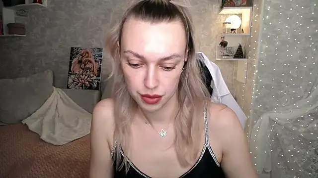 Snapshot of NickyAdamidi chatting on 01-12-26, 02:55 NickyAdamidi online show from 01-12-26, 02:55