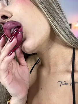 MystiqueXXX online show from 10-18-25, 01:56