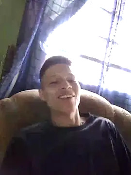 Snapshot of elinnki chatting on 09-15-25, 07:25 elinnki online show from 09-15-25, 07:25