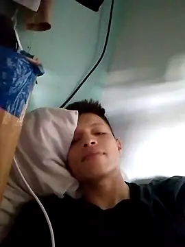 Snapshot of elinnki chatting on 09-21-25, 09:27 elinnki online show from 09-21-25, 09:27