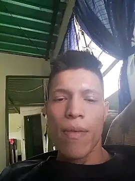 Snapshot of elinnki chatting on 10-04-25, 05:11 elinnki online show from 10-04-25, 05:11