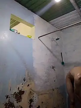 Snapshot of elinnki chatting on 10-20-25, 06:41 elinnki online show from 10-20-25, 06:41