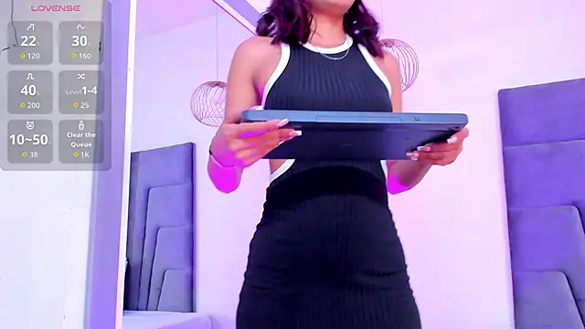 Mia Gil  online show from 09-16-25, 07:59