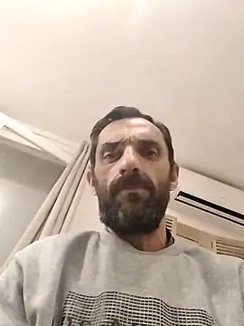 hotmen83 online show from 10-31-25, 10:55