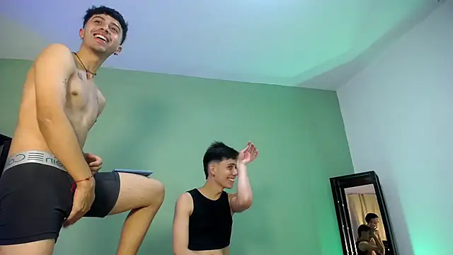 Michael twink  online show from 09-18-25, 10:01