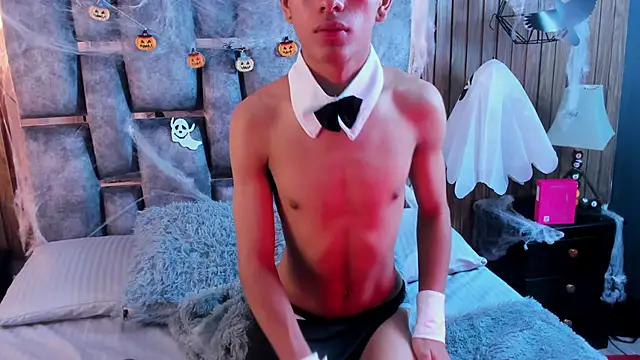 owen  johnson online show from 10-30-25, 12:17