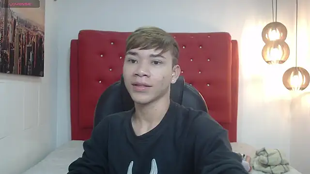 Snapshot of nathanclay chatting on 11-15-25, 03:37 nathanclay online show from 11-15-25, 03:37