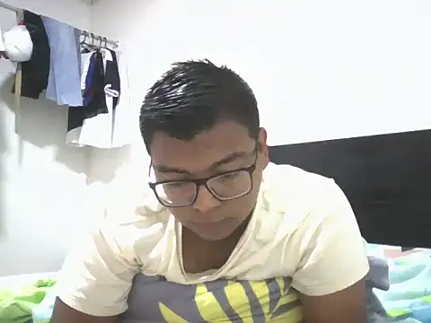 Snapshot of Adrian_Saint chatting on 09-14-25, 02:49 Adrian Saint online show from 09-14-25, 02:49