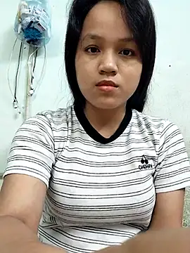 Snapshot of BabySweet-18 chatting on 03-09-26, 07:23 BabySweet-18 online show from 03-09-26, 07:23