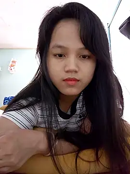 Snapshot of BabySweet-18 chatting on 04-05-26, 11:40 BabySweet-18 online show from 04-05-26, 11:40