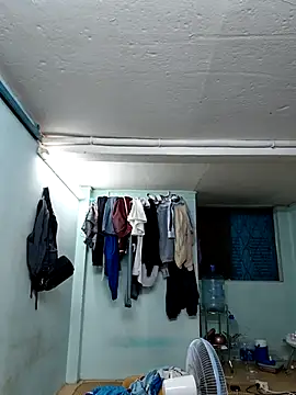 Snapshot of BabySweet-18 chatting on 04-12-26, 12:43 BabySweet-18 online show from 04-12-26, 12:43