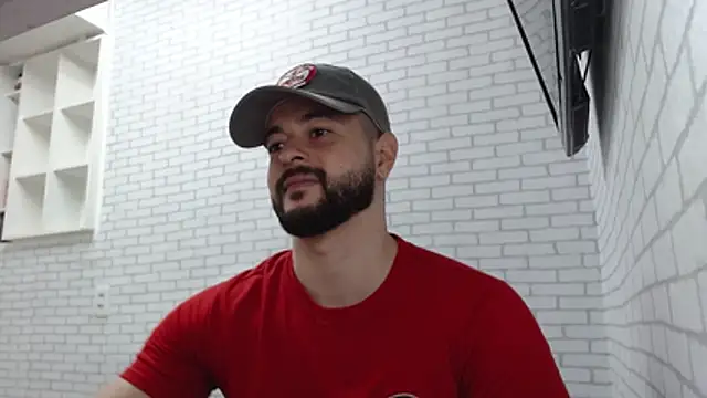 BombeiroHotx online show from 11-08-25, 08:07