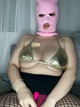 Snapshot of emiliafrancaise chatting on 03-02-26, 08:21 emiliafrancaise online show from 03-02-26, 08:21