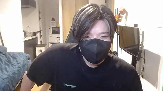 Mei-Tanaka online show from 10-15-25, 02:28