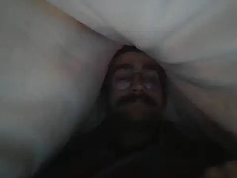 Snapshot of BalloonSlave1513 chatting on 02-11-26, 01:49 BalloonSlave1513 online show from 02-11-26, 01:49