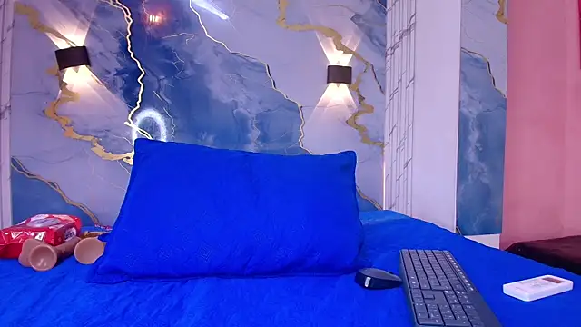 Anne miller05 online show from 10-23-25, 07:23