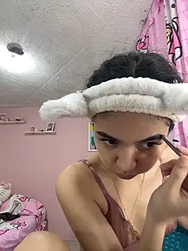  Alix 7 online show from 11-08-25, 09:24