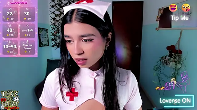 Elsa Pataky online show from 10-17-25, 02:19