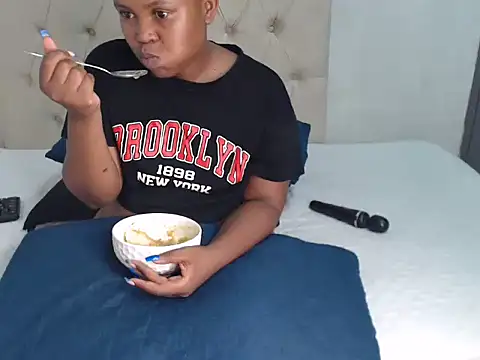 Lolly Ramochele online show from 02-17-26, 09:21