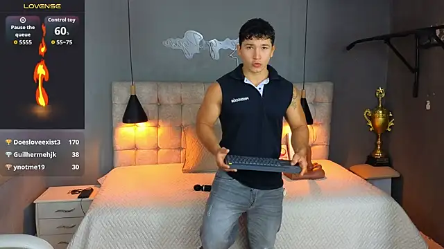 Horny nick18 online show from 10-02-25, 12:23