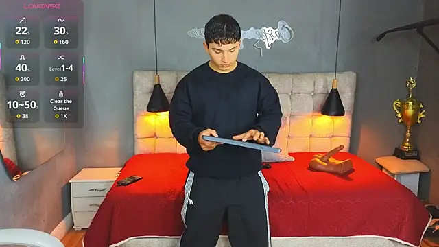 Snapshot of Horny_nick18 chatting on 10-09-25, 10:35 Horny nick18 online show from 10-09-25, 10:35