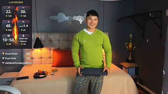 Snapshot of Horny_nick18 chatting on 10-21-25, 09:10 Horny nick18 online show from 10-21-25, 09:10