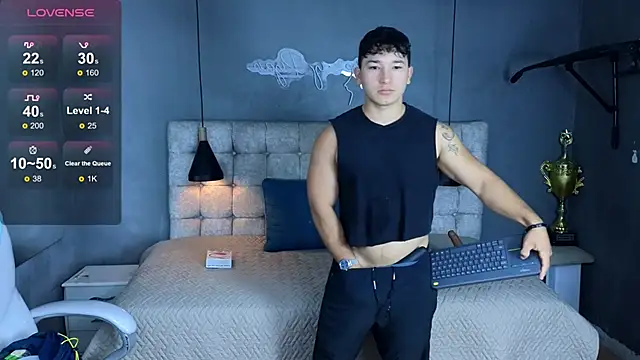 Snapshot of Horny_nick18 chatting on 11-04-25, 10:25 Horny nick18 online show from 11-04-25, 10:25