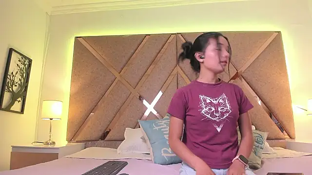 Snapshot of BelhaLawuo chatting on 02-27-26, 07:58 BelhaLawuo online show from 02-27-26, 07:58