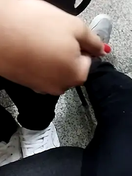 Snapshot of PIROCAO20 chatting on 10-10-25, 12:42 PIROCAO20 online show from 10-10-25, 12:42