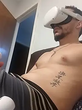 Snapshot of PIROCAO20 chatting on 10-11-25, 11:47 PIROCAO20 online show from 10-11-25, 11:47